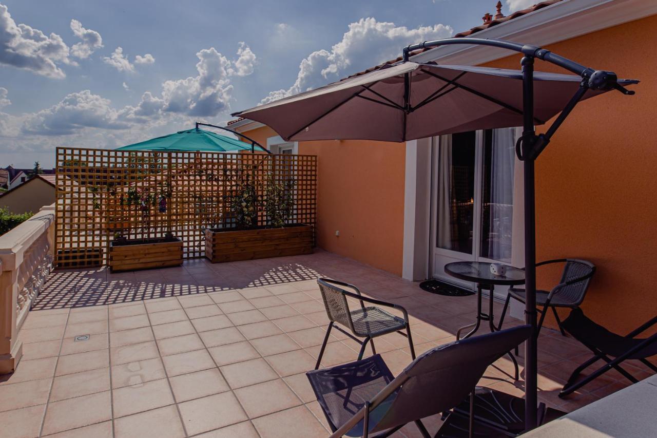 Villa Des Chenes-Adult Only Saint-Doulchard 외부 사진