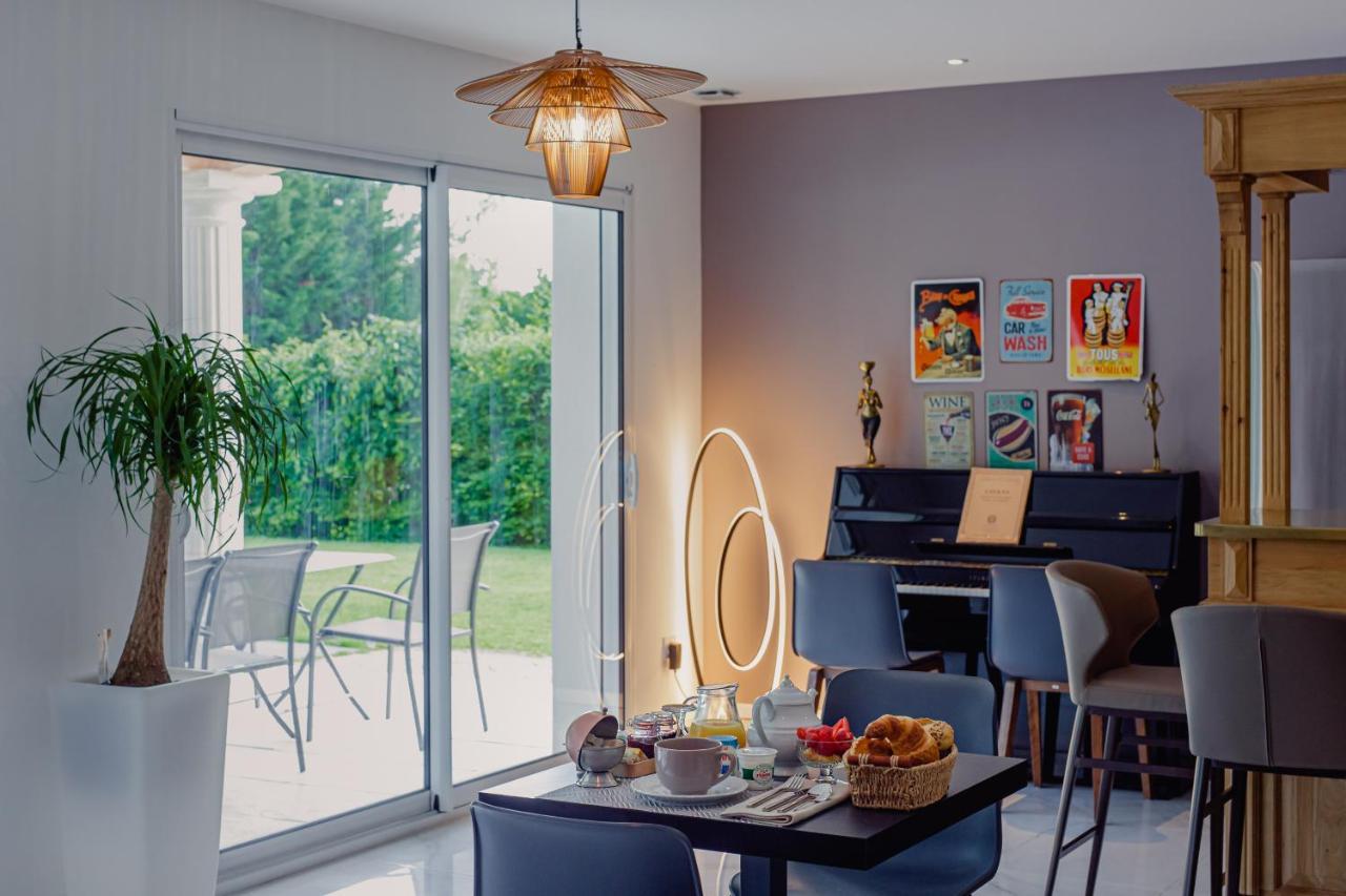 Villa Des Chenes-Adult Only Saint-Doulchard 외부 사진