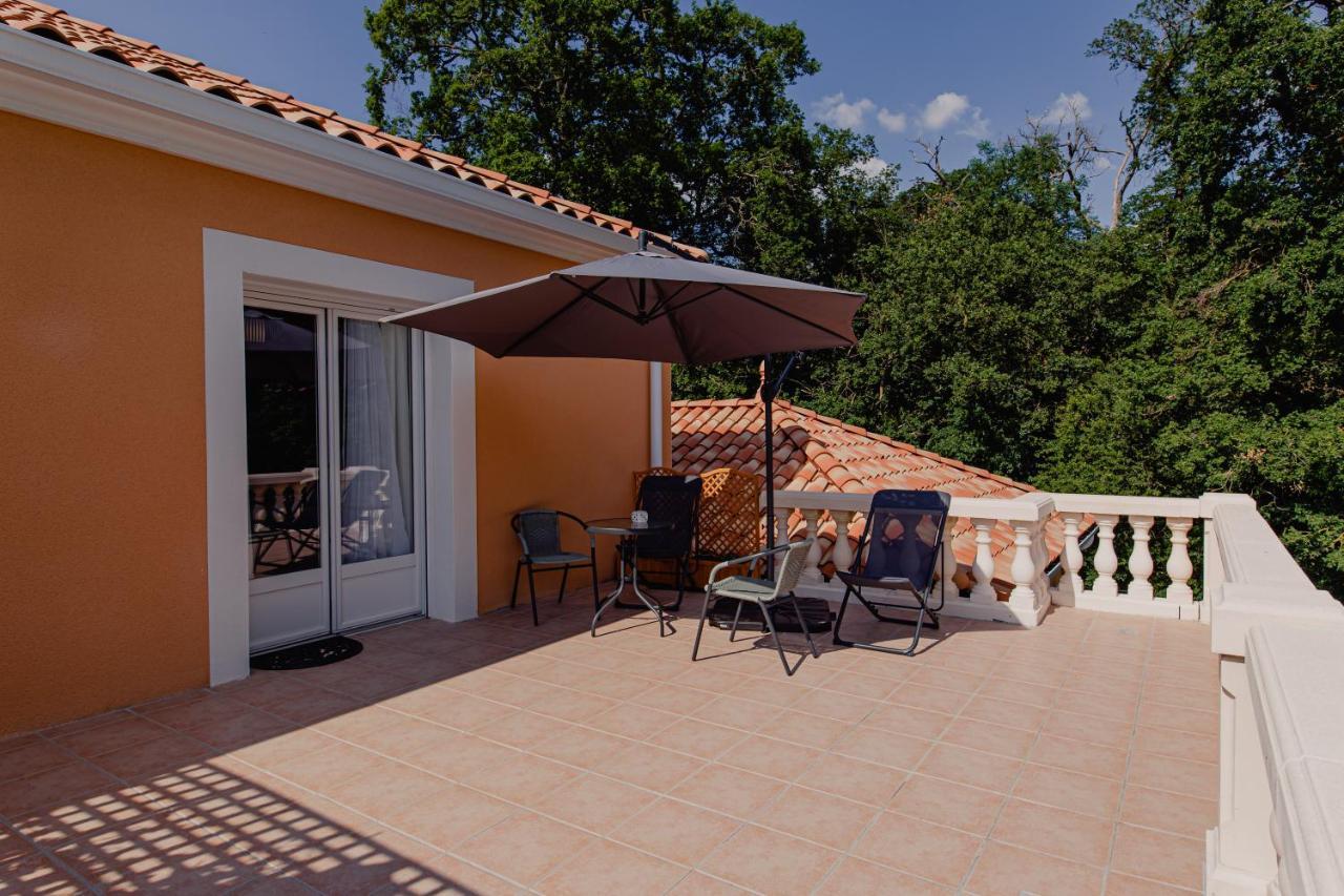Villa Des Chenes-Adult Only Saint-Doulchard 외부 사진